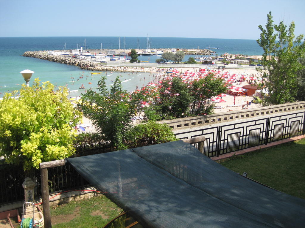 V3 Villa Eforie Nord Δωμάτιο φωτογραφία